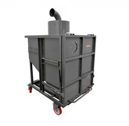 Föravskiljare 600 liter tippbar som hanteras med gaffeltruck . Gasfjäderdörr för snabb och säker tömning. Pulverlackerad stålplåt. Till centraldammsugare