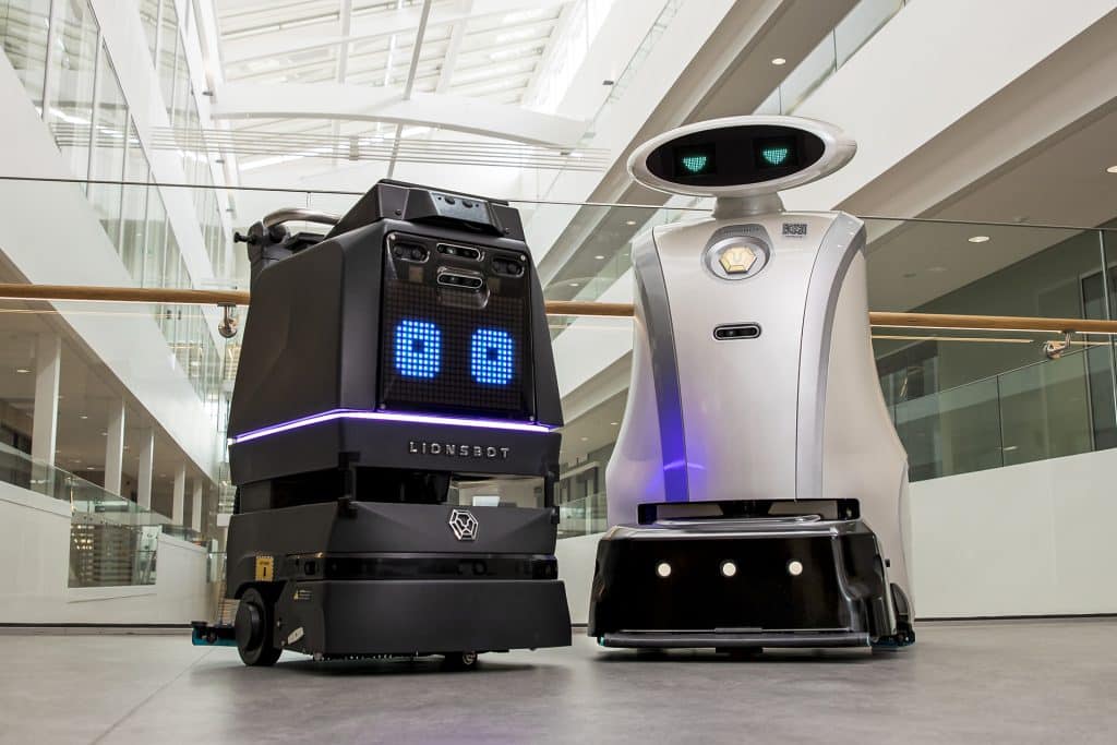 Städrobotar LionsBot R3 Scrub LeoScrub robotskurmaskiner